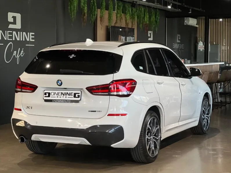 2022 BMW X1 sDrive18i M Sport full