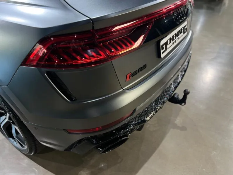 2022 Audi RSQ8 Quattro full