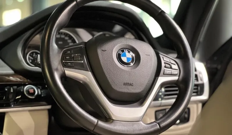 2021 BMW X5 xDrive50i Exterior Design Pure Excellence full