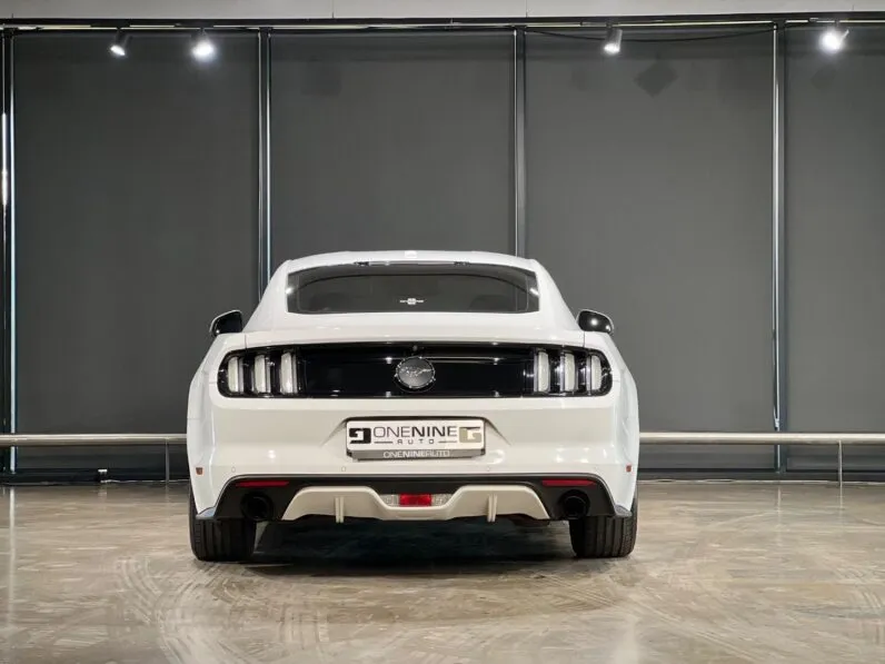 2018 Ford Mustang 2.3T Fastback full