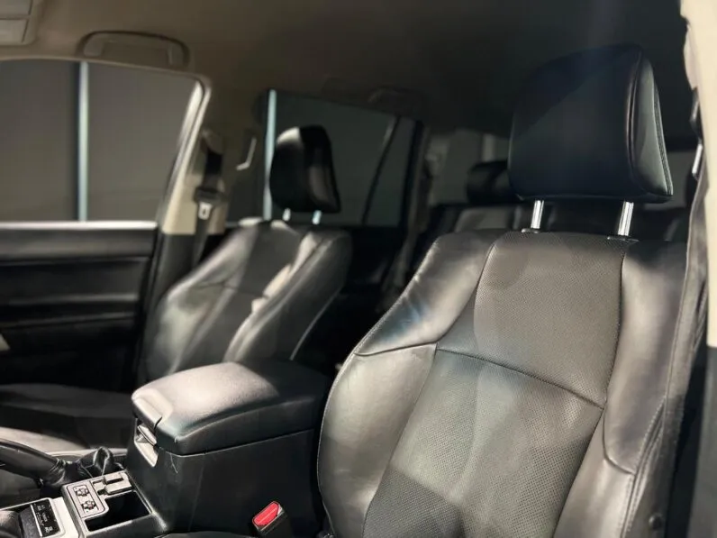 2021 Toyota Land Cruiser Prado 2.8GD VX full