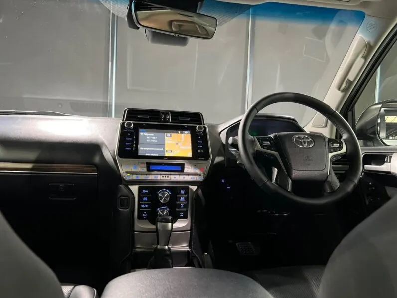 2021 Toyota Land Cruiser Prado 2.8GD VX full