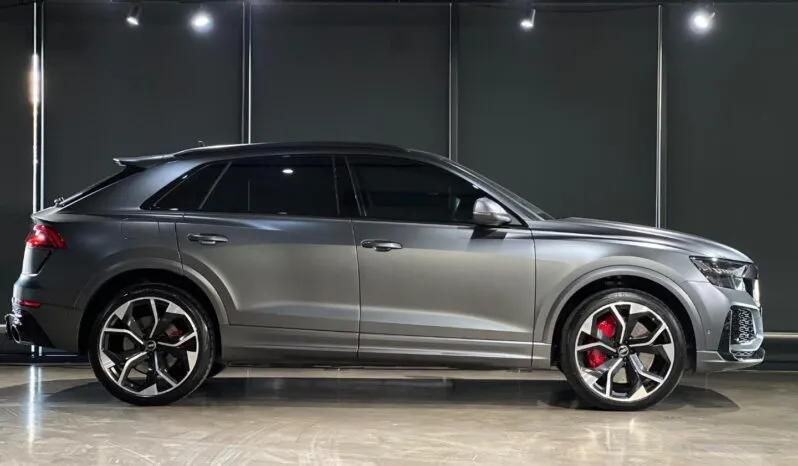 2022 Audi RSQ8 Quattro full