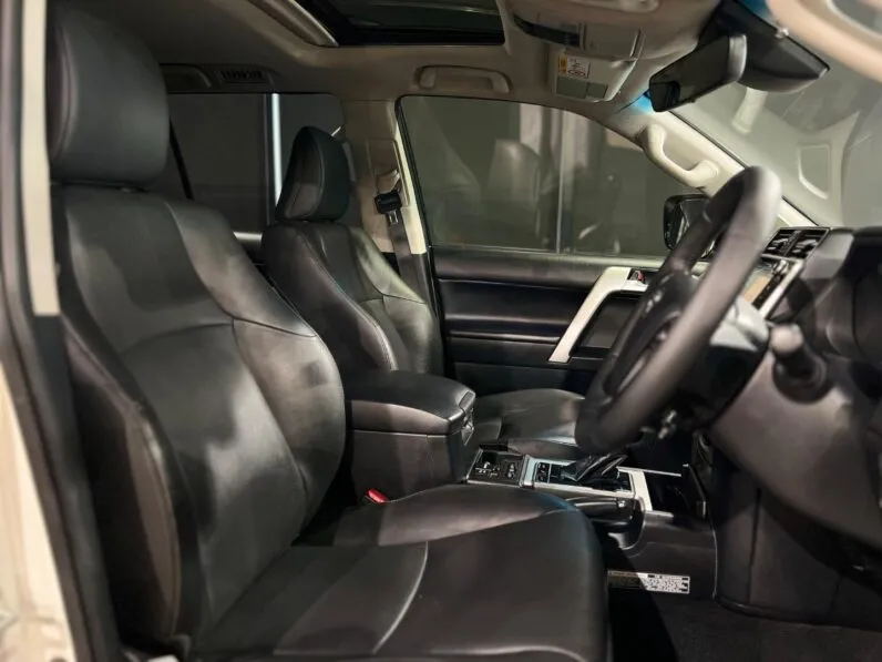 2017 Toyota Land Cruiser Prado 3.0DT VX-L full