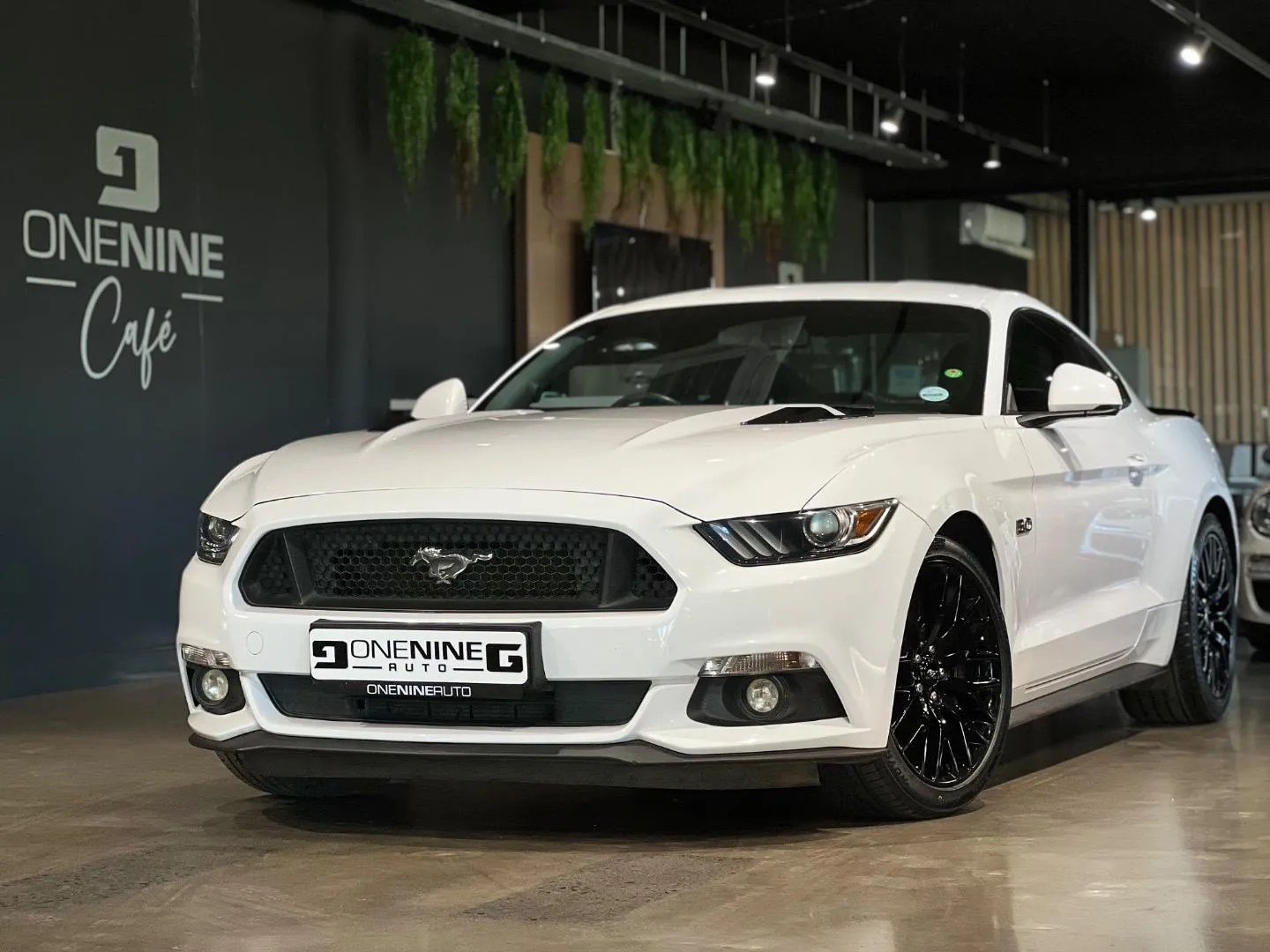 2017 Ford Mustang 5.0 GT Fastback Auto