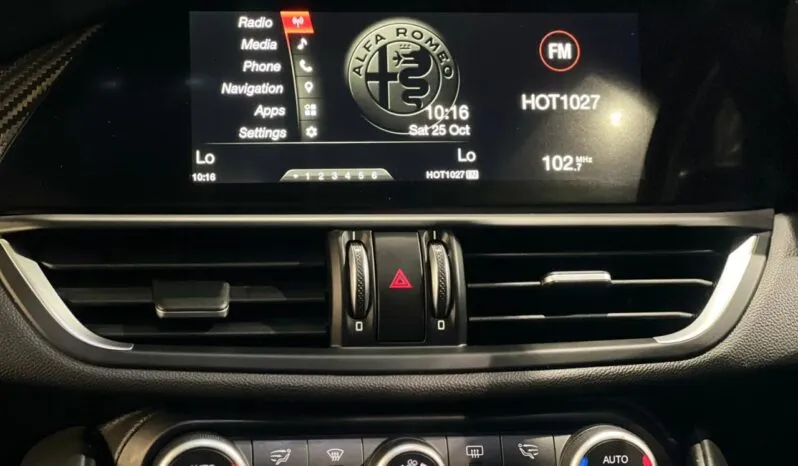 2017 Alfa Romeo Giulia Quadrifoglio full