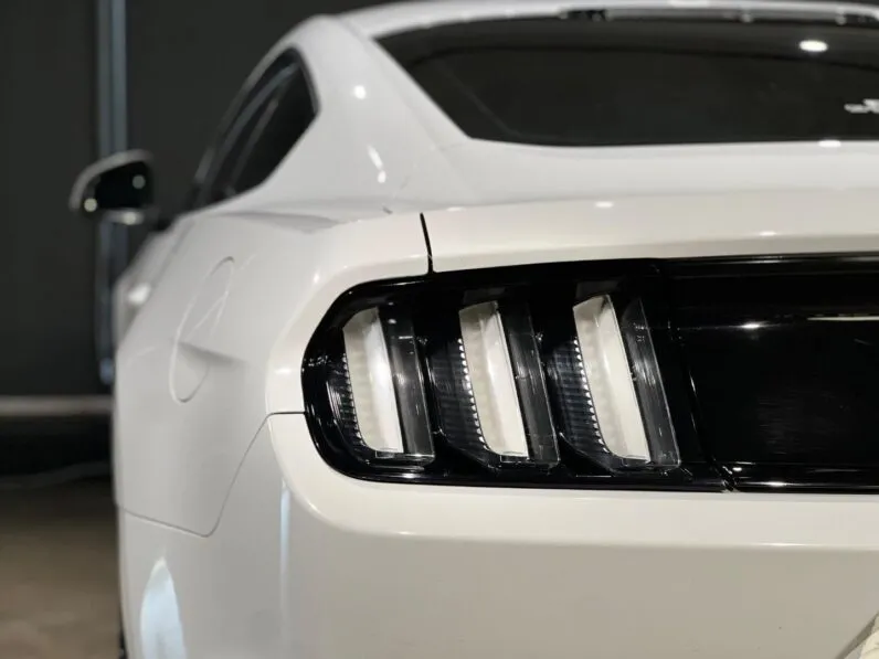 2018 Ford Mustang 2.3T Fastback full