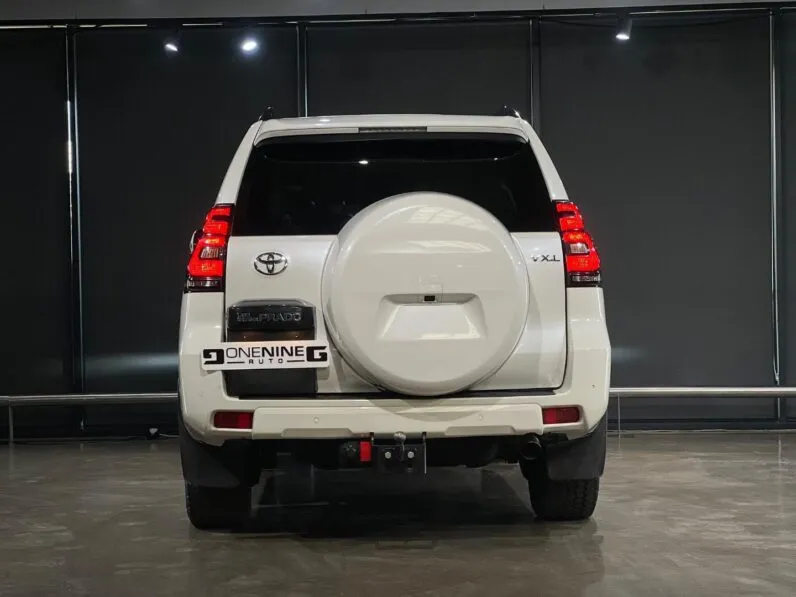2017 Toyota Land Cruiser Prado 3.0DT VX-L full