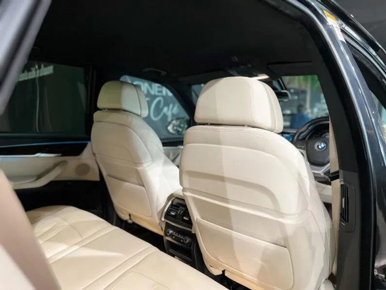 2021 BMW X5 xDrive50i Exterior Design Pure Excellence full