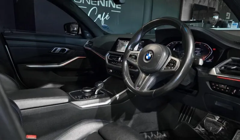 2019 BMW 3 Series 330d M Sport full