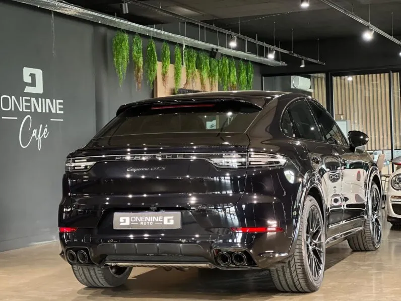 2021 Porsche Cayenne GTS Coupe full