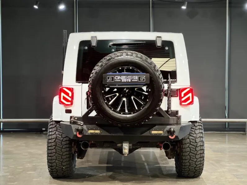 2017 Jeep Wrangler Unlimited 3.6L Sahara full