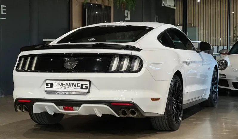 2017 Ford Mustang 5.0 GT Fastback Auto full