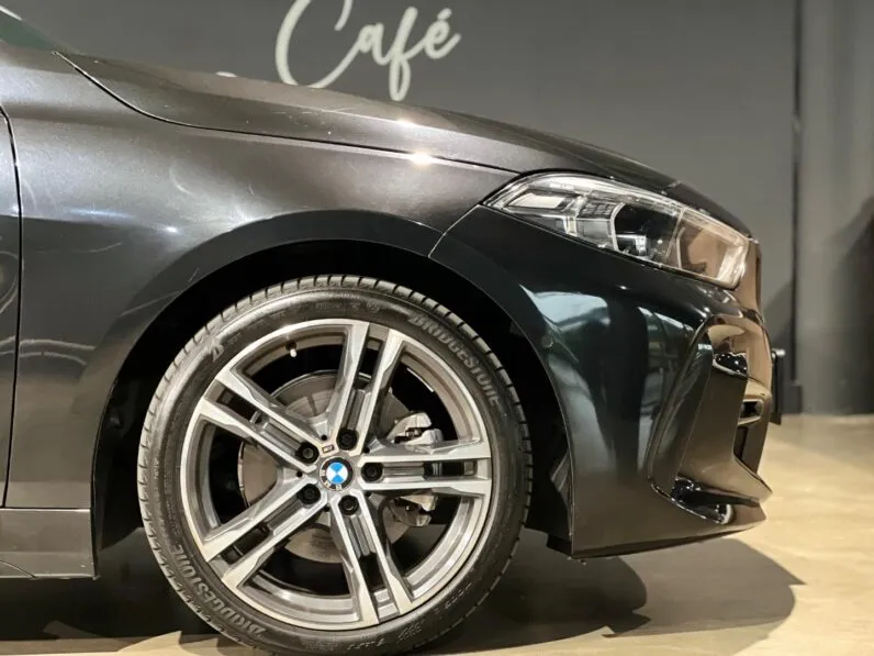 2023 BMW 1 Series 118i M Sport full