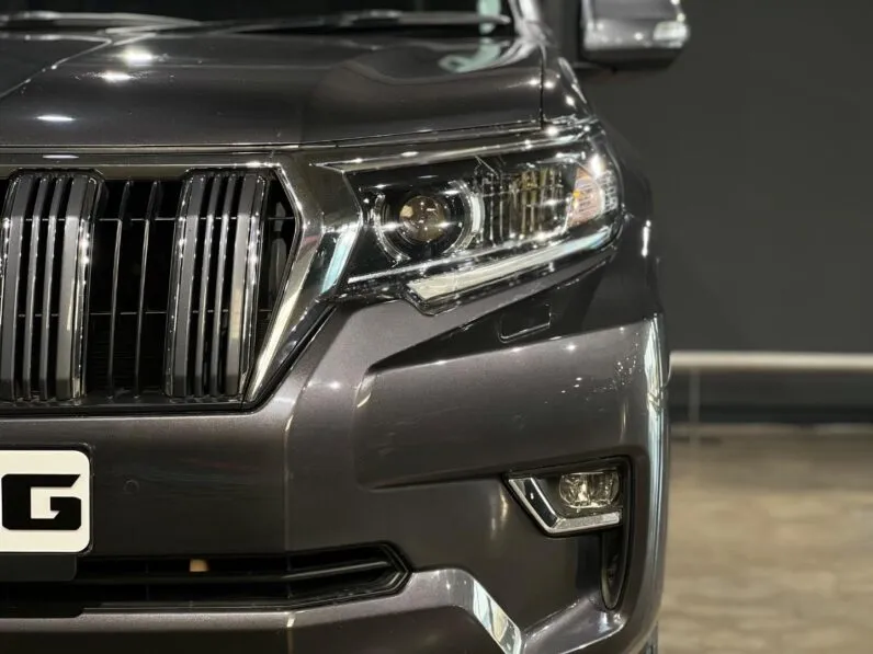 2021 Toyota Land Cruiser Prado 2.8GD VX full