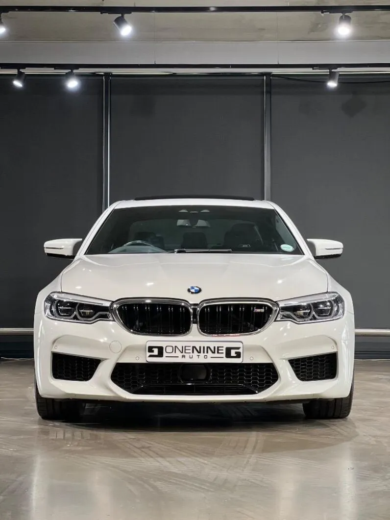 2018 BMW M5 Standard Edition full