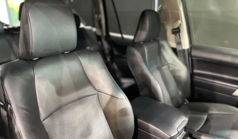 2017 Toyota Land Cruiser Prado 3.0DT VX-L full