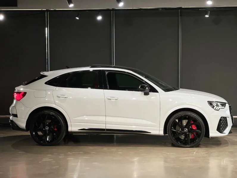 2021 Audi RSQ3 Sportback Quattro full