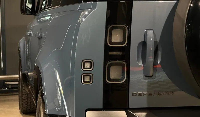 2026 Land Rover Defender 110 D350 X-Dynamic HSE full