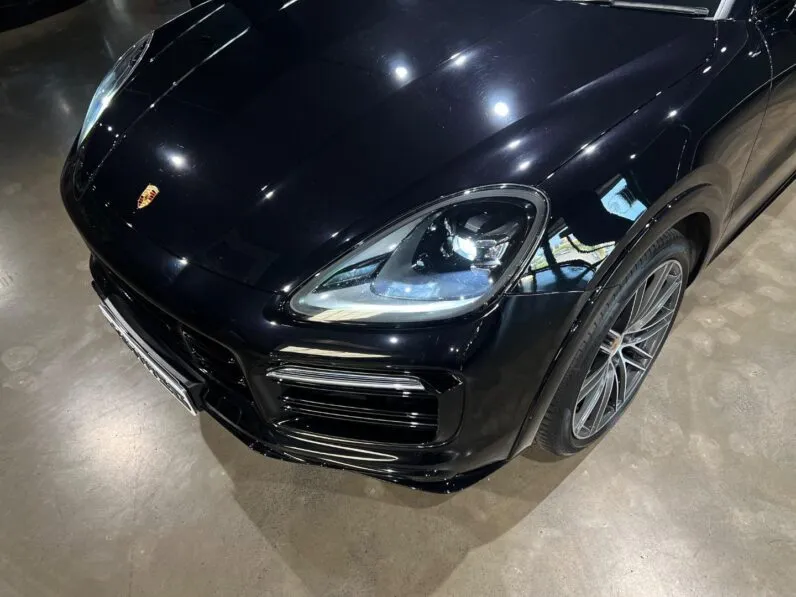 2022 Porsche Cayenne GTS Coupe full
