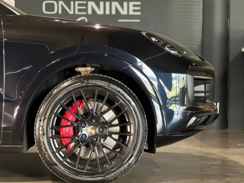 2021 Porsche Cayenne GTS Coupe full