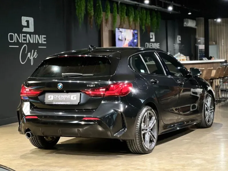 2023 BMW 1 Series 118i M Sport full