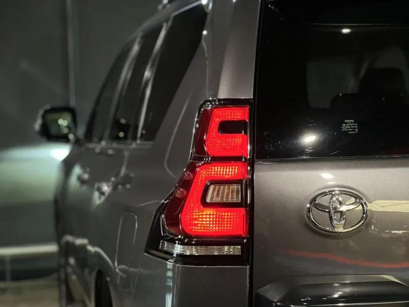 2021 Toyota Land Cruiser Prado 2.8GD VX full