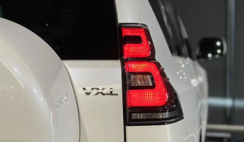 2017 Toyota Land Cruiser Prado 3.0DT VX-L full