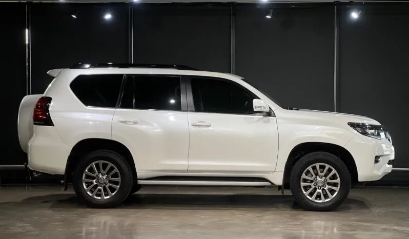 2017 Toyota Land Cruiser Prado 3.0DT VX-L full