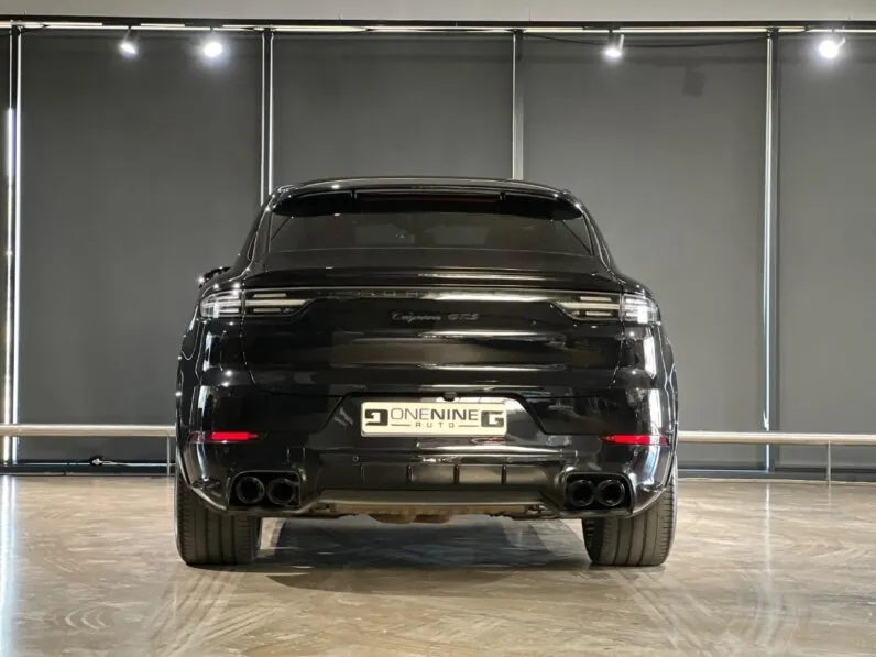 2022 Porsche Cayenne GTS Coupe full