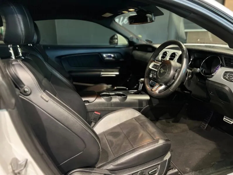 2017 Ford Mustang 5.0 GT Fastback Auto full