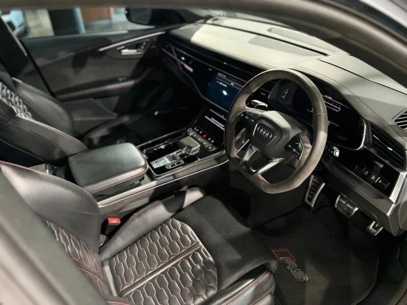 2022 Audi RSQ8 Quattro full