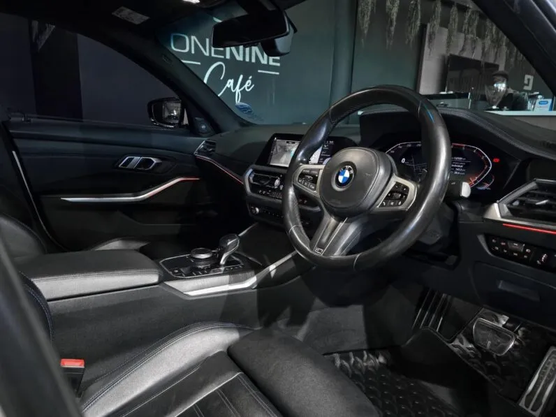 2019 BMW 3 Series 330d M Sport full