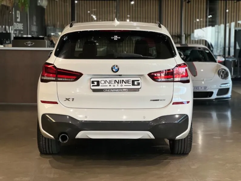 2022 BMW X1 sDrive18i M Sport full
