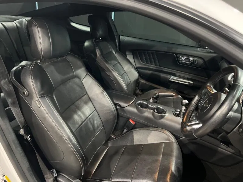 2018 Ford Mustang 2.3T Fastback full