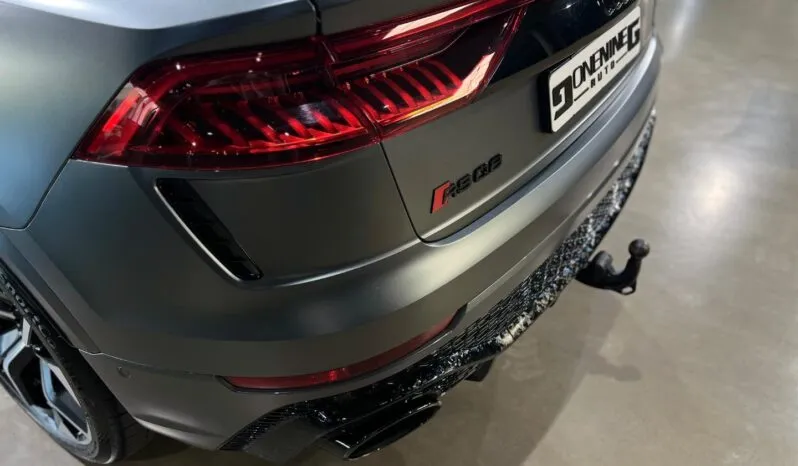 2022 Audi RSQ8 Quattro full