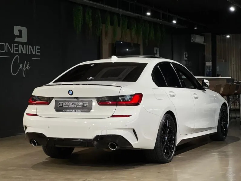 2019 BMW 3 Series 330d M Sport full