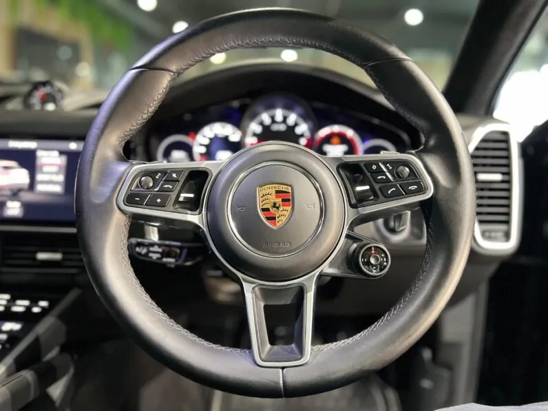 2021 Porsche Cayenne GTS Coupe full