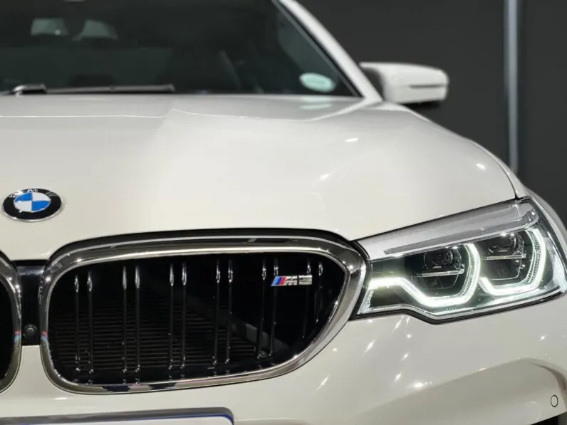 2018 BMW M5 Standard Edition full